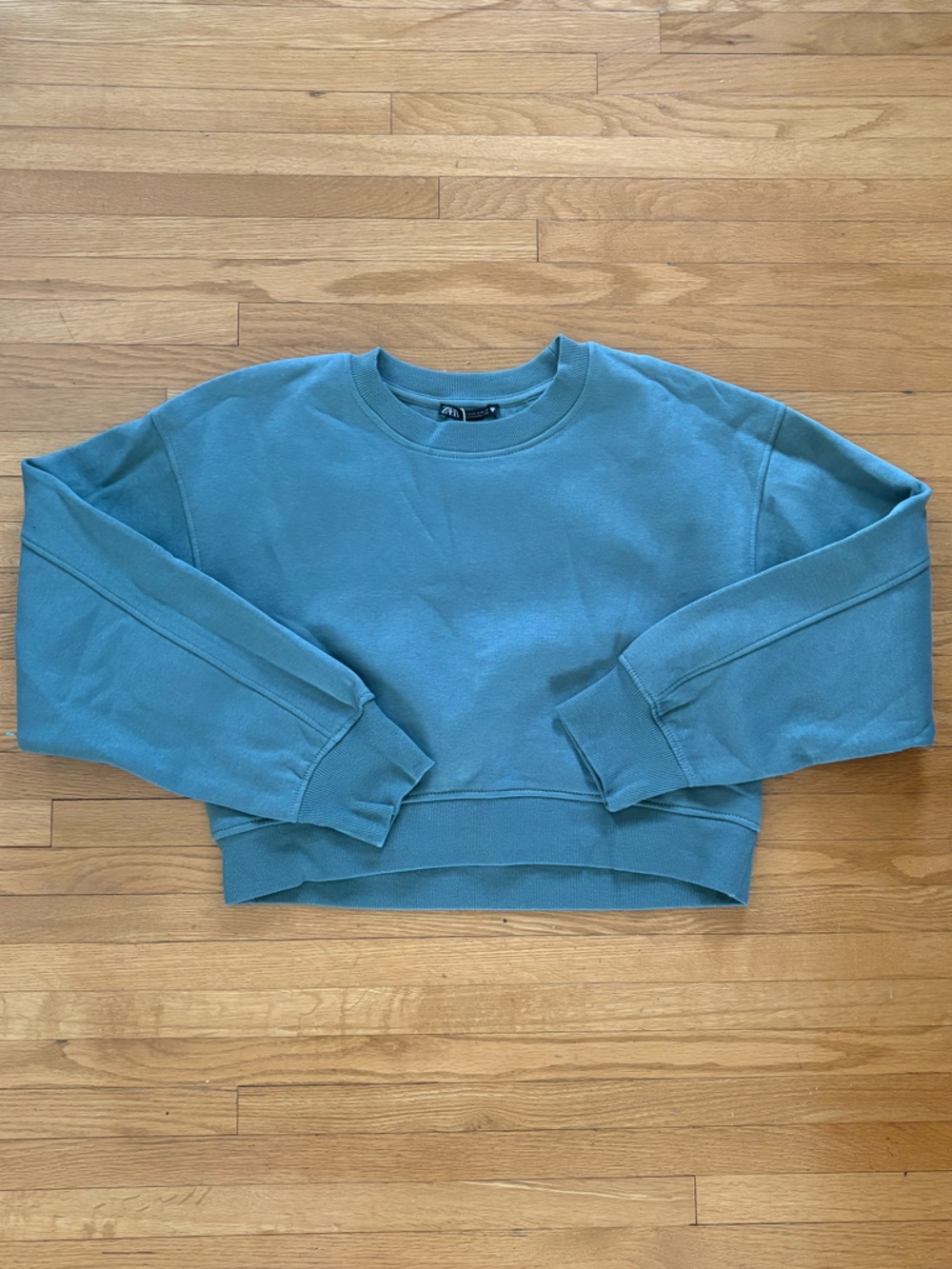 Zara - Green Sweatshirt